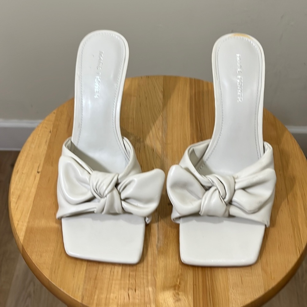 Marc Fisher Demar cream colored 4 inch heeled sandal. Size 8M